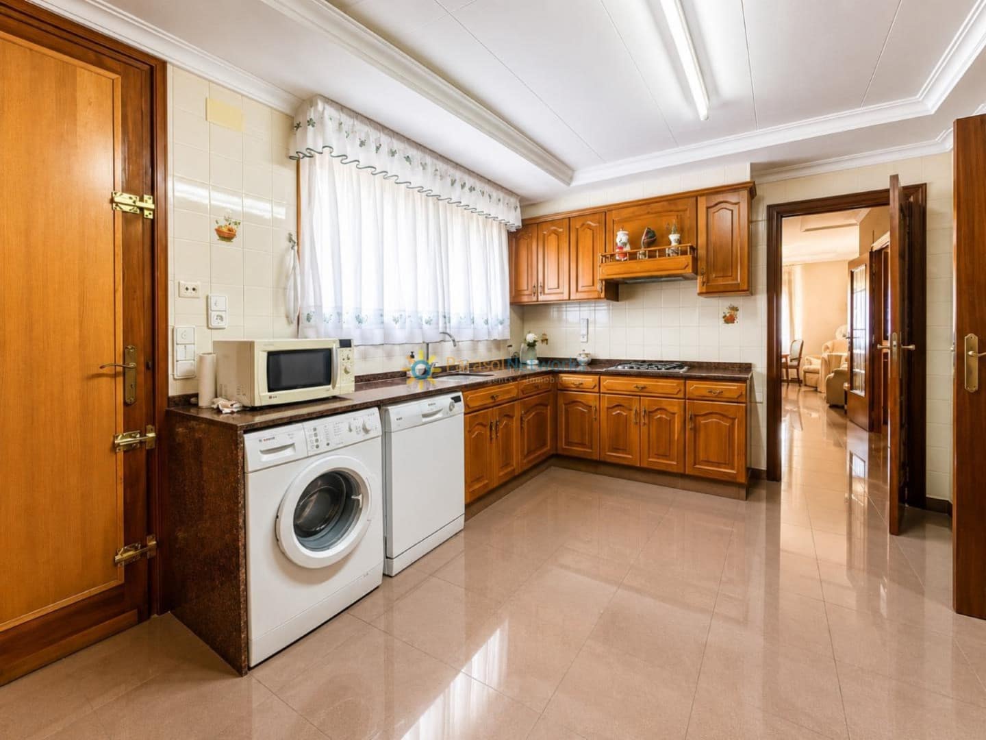 5 soverom Villa til salgs i Ontinyent med svømmebasseng garasje - € 470 000 (Ref: 9991907)