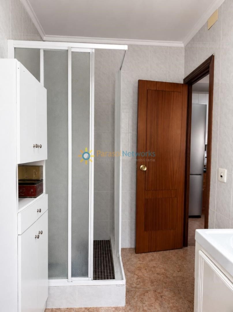 5 Zimmer Villa zu verkaufen in Ontinyent mit Pool Garage - 295.000 € (Ref: 9996015)