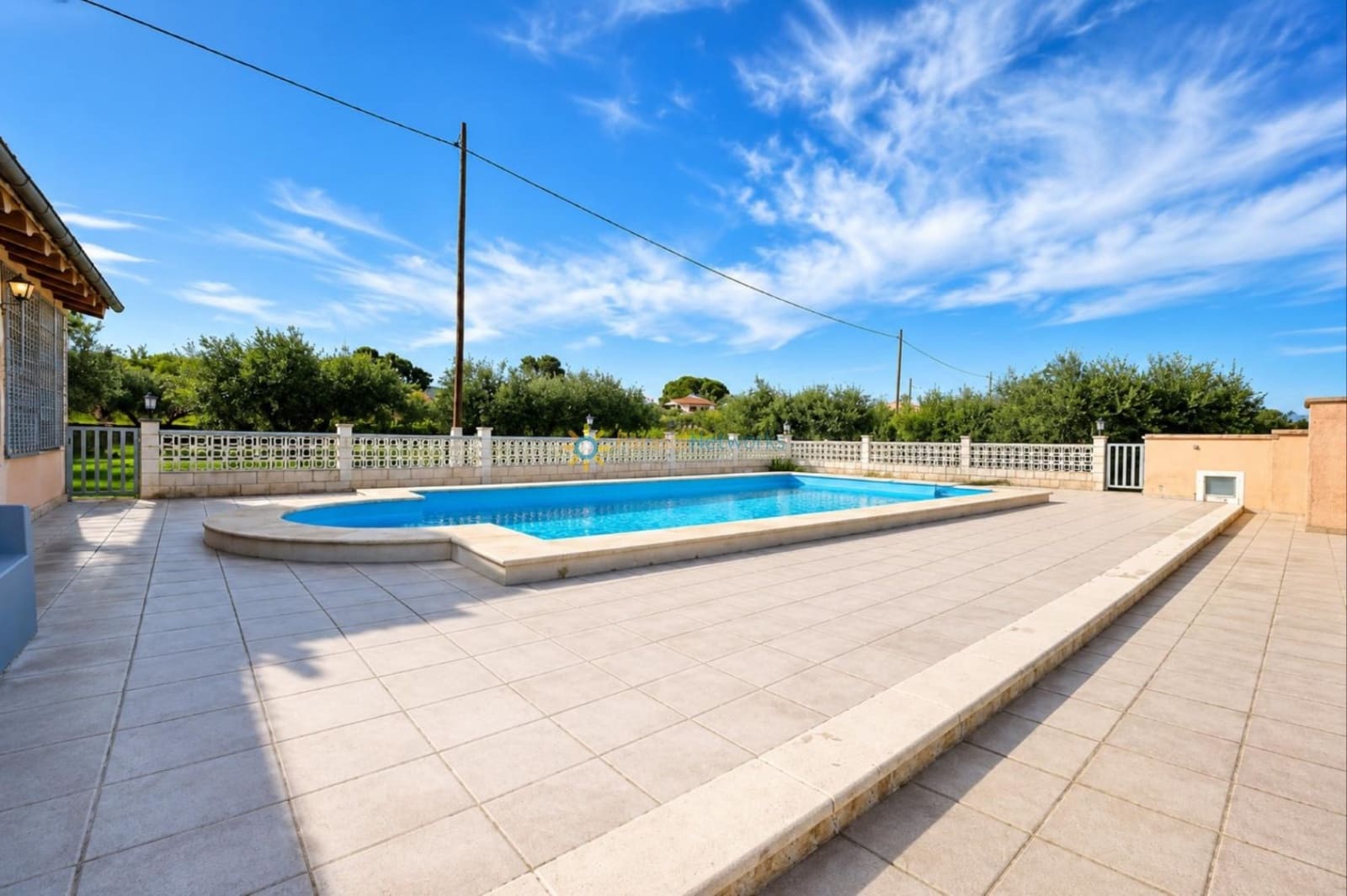 5 Zimmer Villa zu verkaufen in Ontinyent mit Pool Garage - 295.000 € (Ref: 9996015)