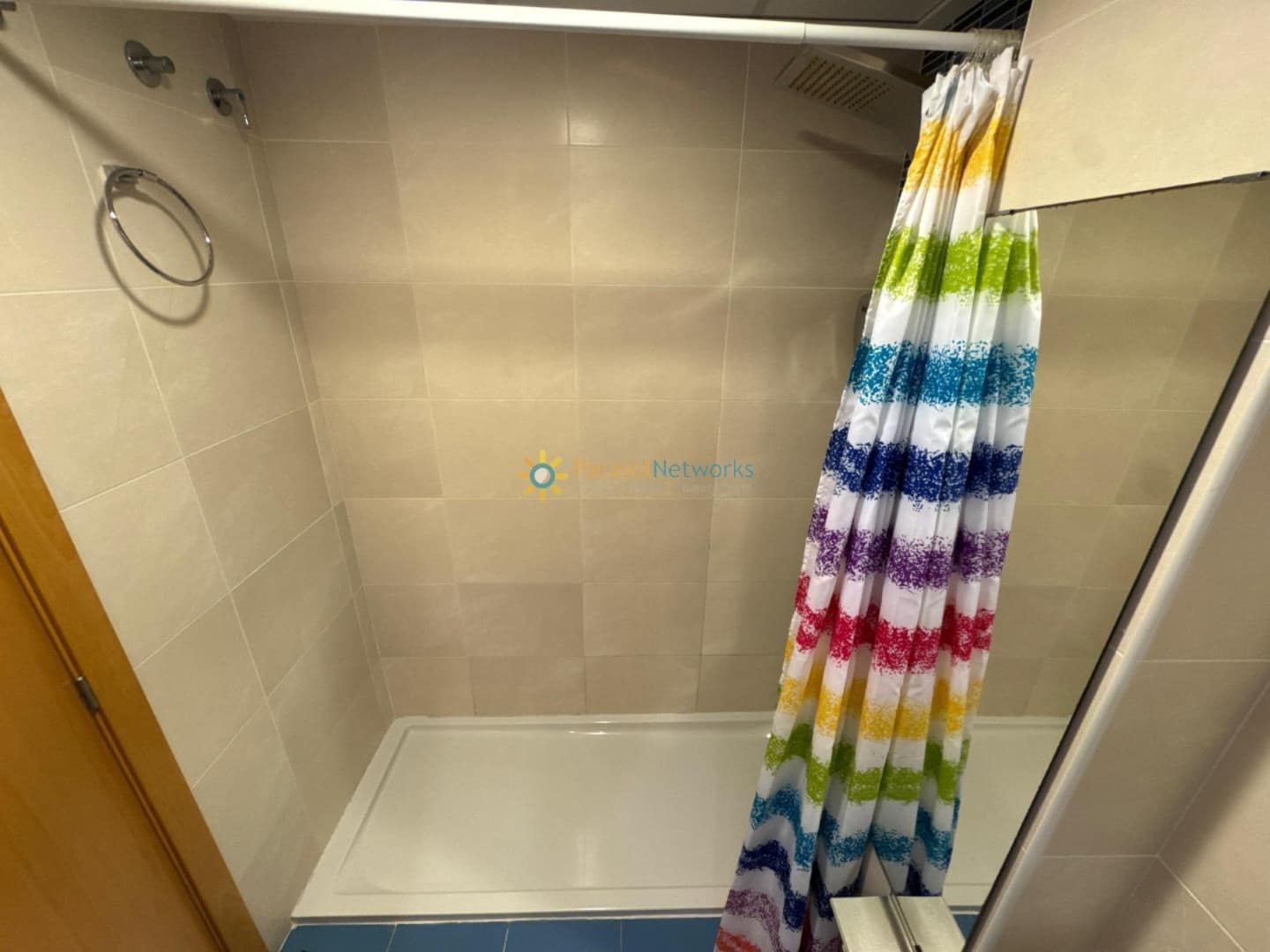 Appartement de 2 chambres à louer à Piles avec piscine - 650 € (Ref: 9996289)