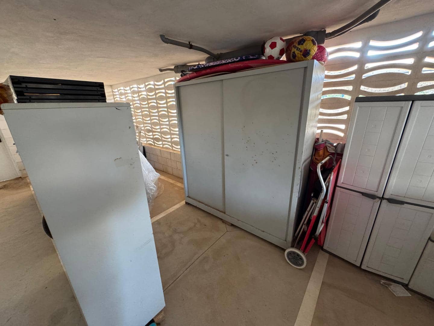 Appartement de 2 chambres à louer à Piles avec piscine - 650 € (Ref: 9996289)