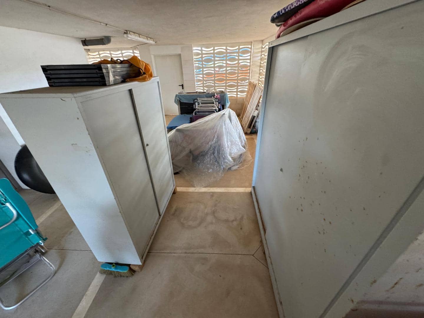 Appartement de 2 chambres à louer à Piles avec piscine - 650 € (Ref: 9996289)