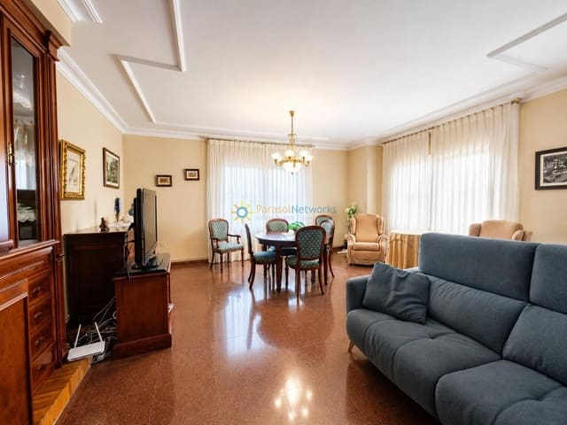 5 slaapkamer Villa te koop in Ontinyent met zwembad garage - € 470.000 (Ref: 9996350)