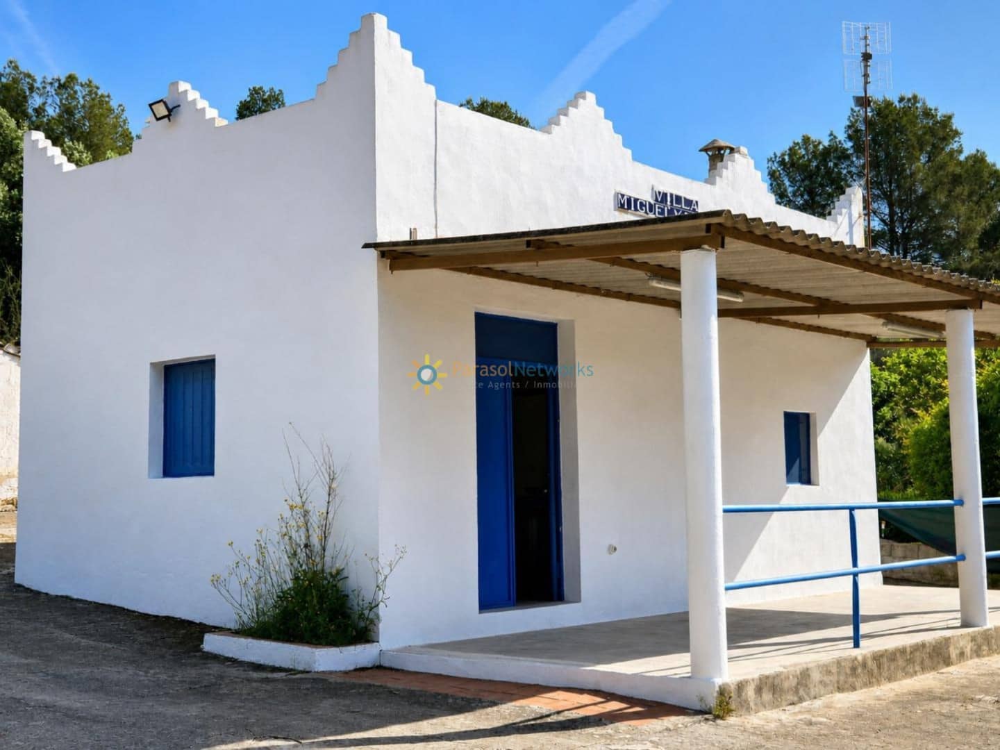 3 makuuhuone Maalaistalo myytävänä paikassa Beniganim mukana uima-altaan - 72 000 € (Ref: 9996406)