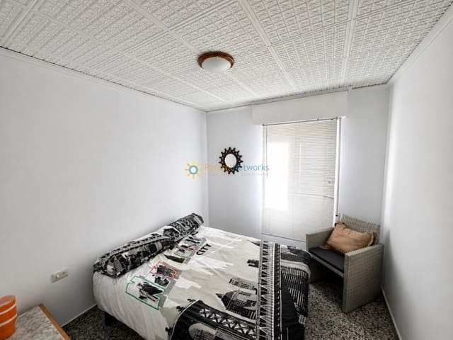 Apartamento de 3 habitaciones en Piles en venta - 105.000 € (Ref: 9999178)