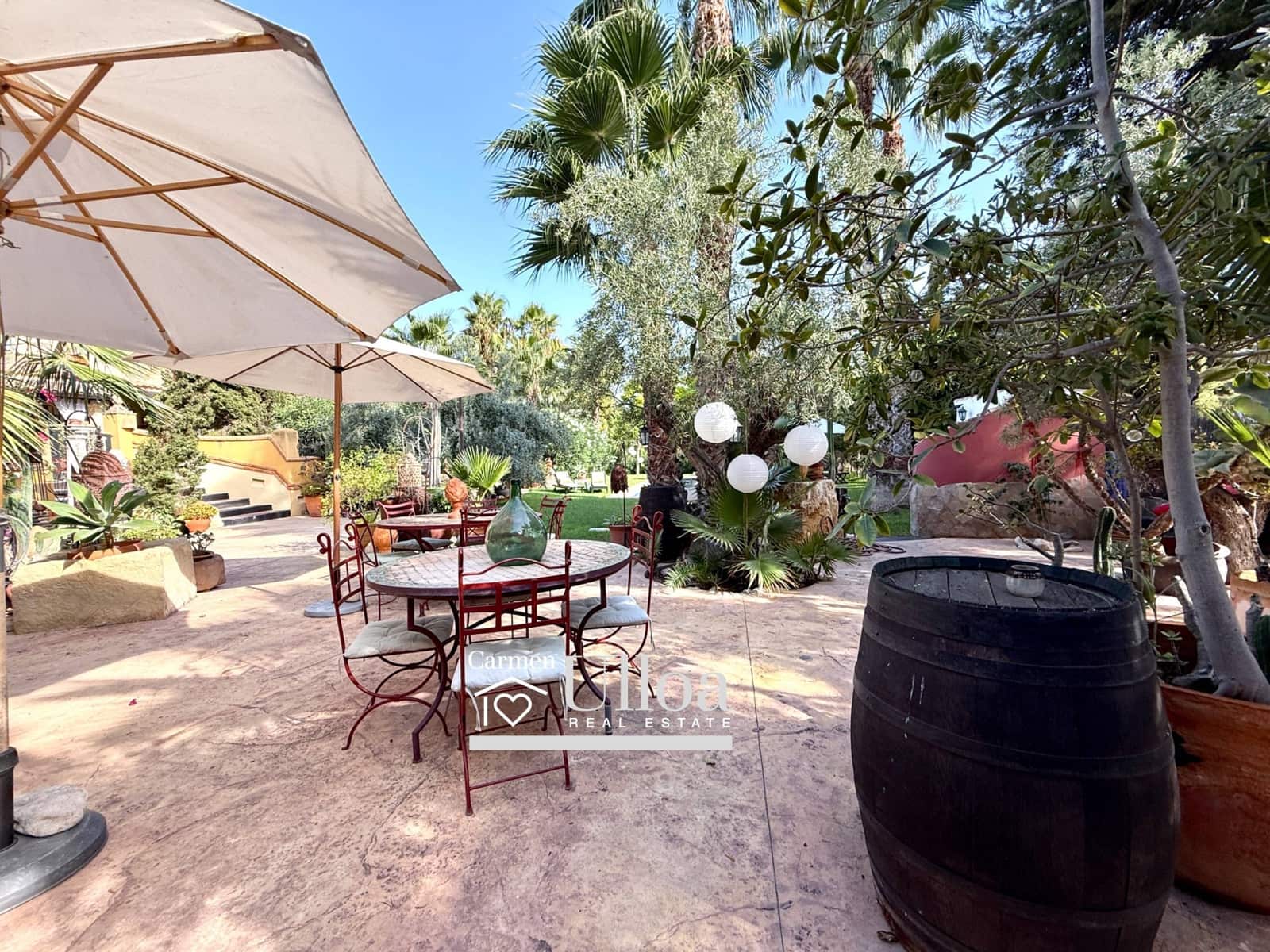 6 soverom Villa til salgs i Alicante by med svømmebasseng garasje - € 1 350 000 (Ref: 7576213)