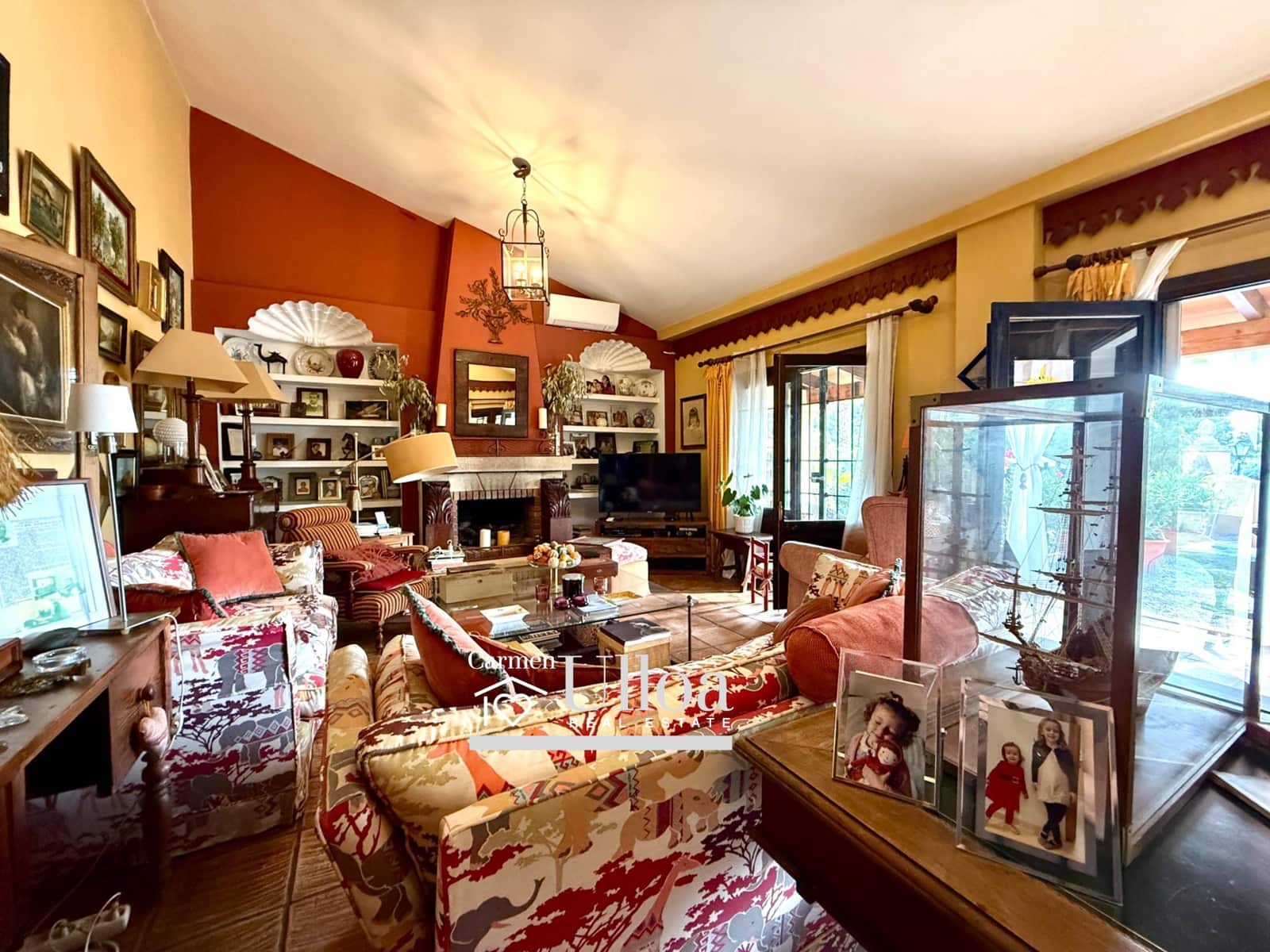 6 makuuhuone Huvila myytävänä paikassa Alicante kaupunki mukana uima-altaan 
autotalli - 1 350 000 € (Ref: 7576213)