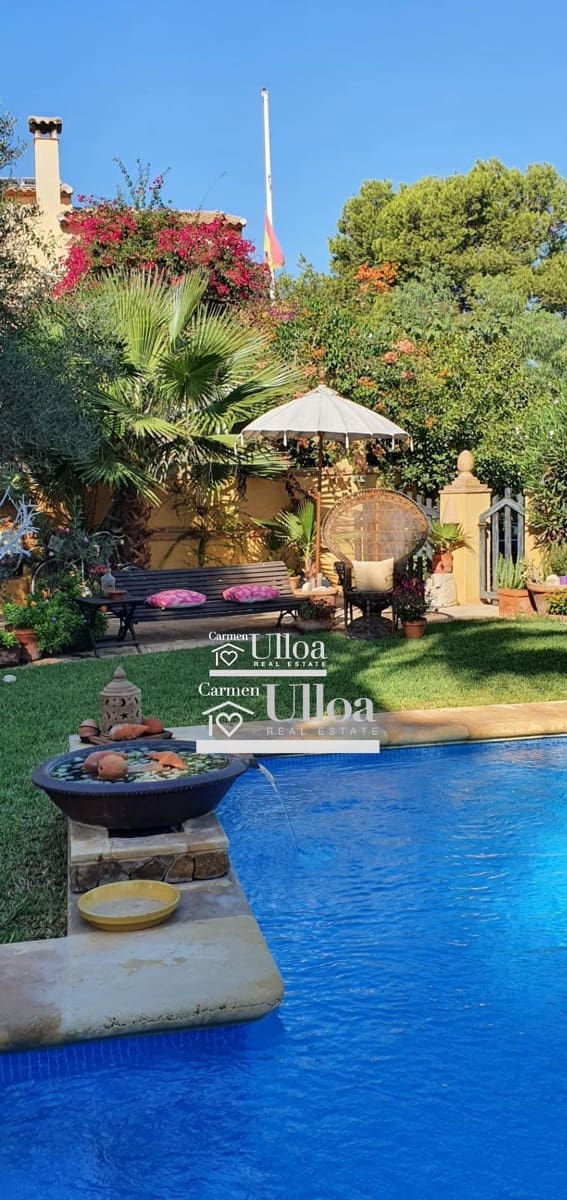 6 soverom Villa til salgs i Alicante by med svømmebasseng garasje - € 1 350 000 (Ref: 7576213)