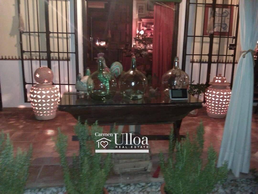 6 soverom Villa til salgs i Alicante by med svømmebasseng garasje - € 1 350 000 (Ref: 7576213)