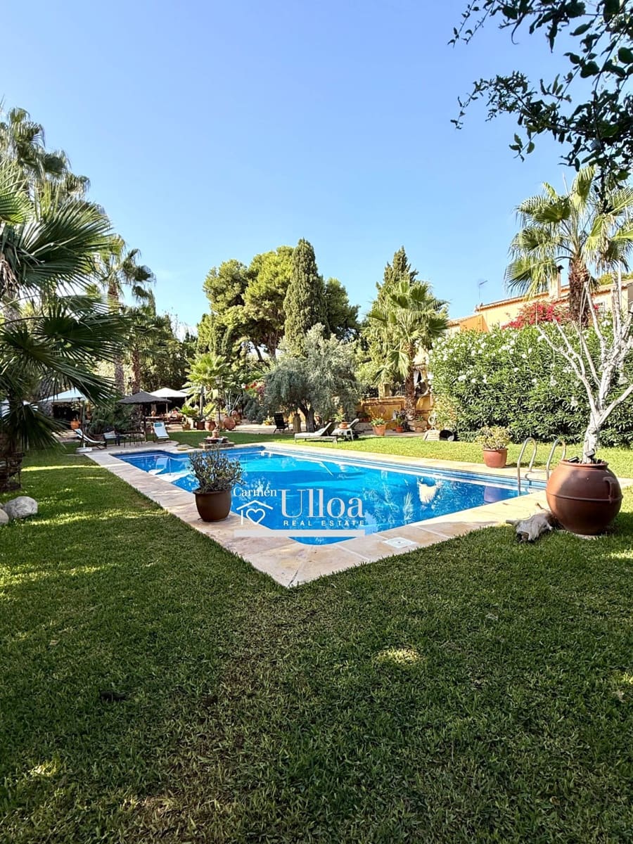 6 soverom Villa til salgs i Alicante by med svømmebasseng garasje - € 1 350 000 (Ref: 7576213)