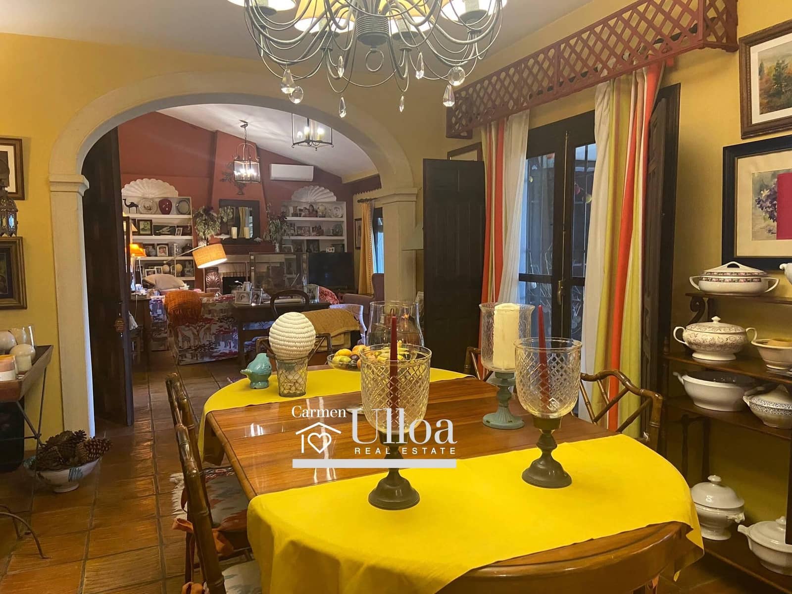 6 soverom Villa til salgs i Alicante by med svømmebasseng garasje - € 1 350 000 (Ref: 7576213)