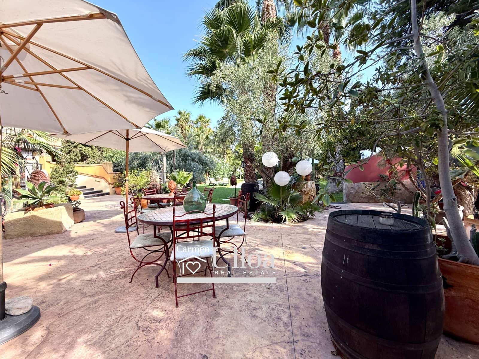 6 soverom Villa til salgs i Alicante by med svømmebasseng garasje - € 1 350 000 (Ref: 7576213)