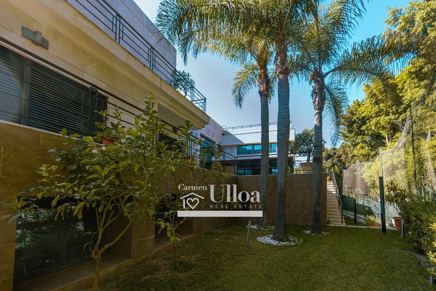 8 bedroom Villa for sale in Alicante / Alacant city with pool garage - € 3,000,000 (Ref: 7726562)