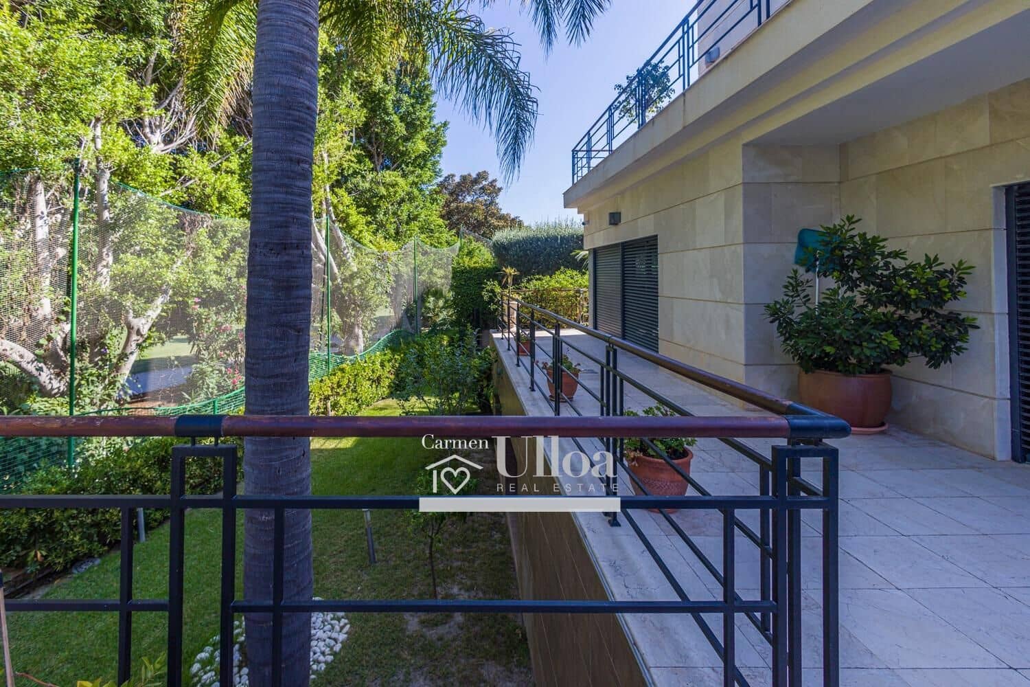 8 bedroom Villa for sale in Alicante / Alacant city with pool garage - € 3,000,000 (Ref: 7726562)