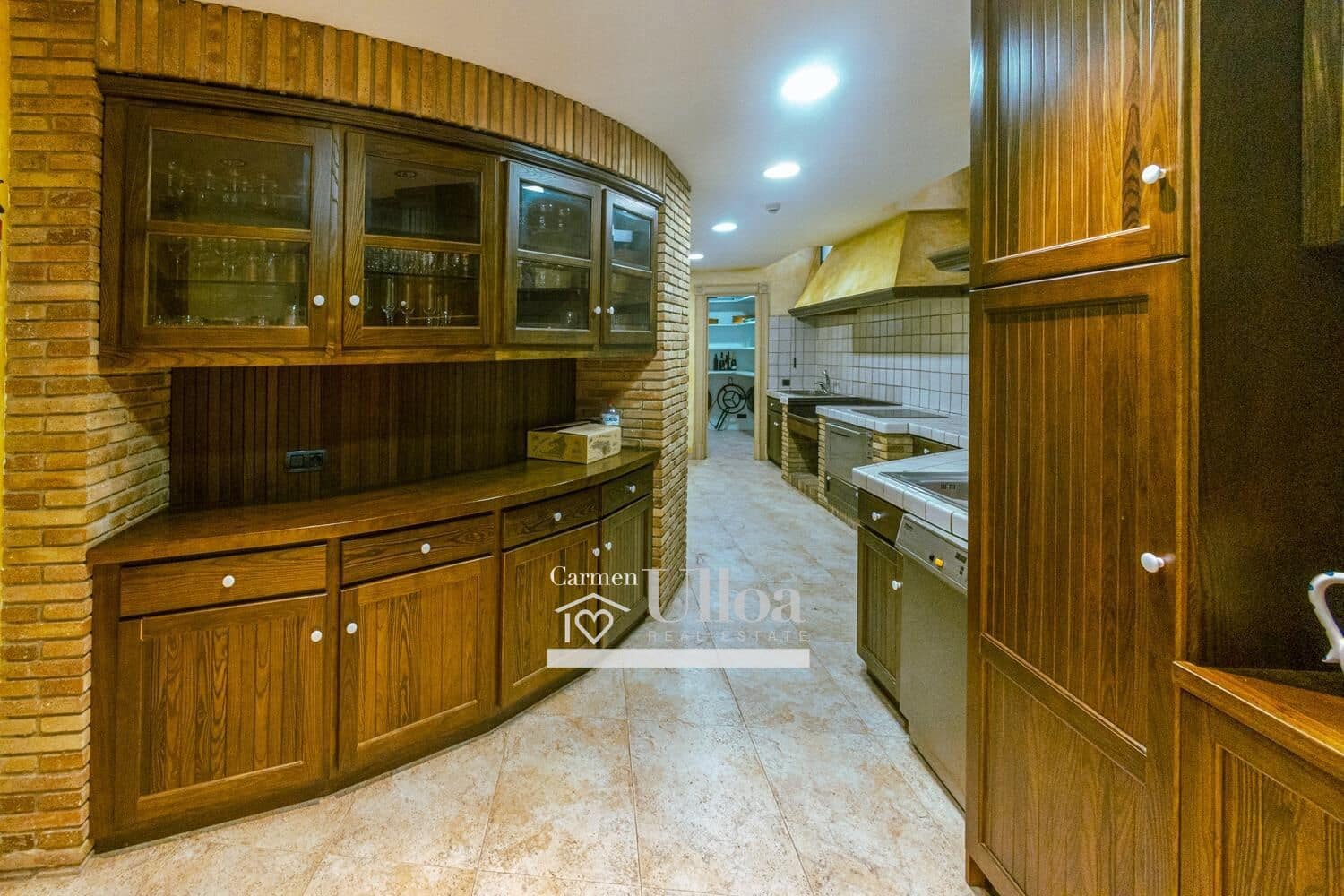 8 bedroom Villa for sale in Alicante / Alacant city with pool garage - € 3,000,000 (Ref: 7726562)