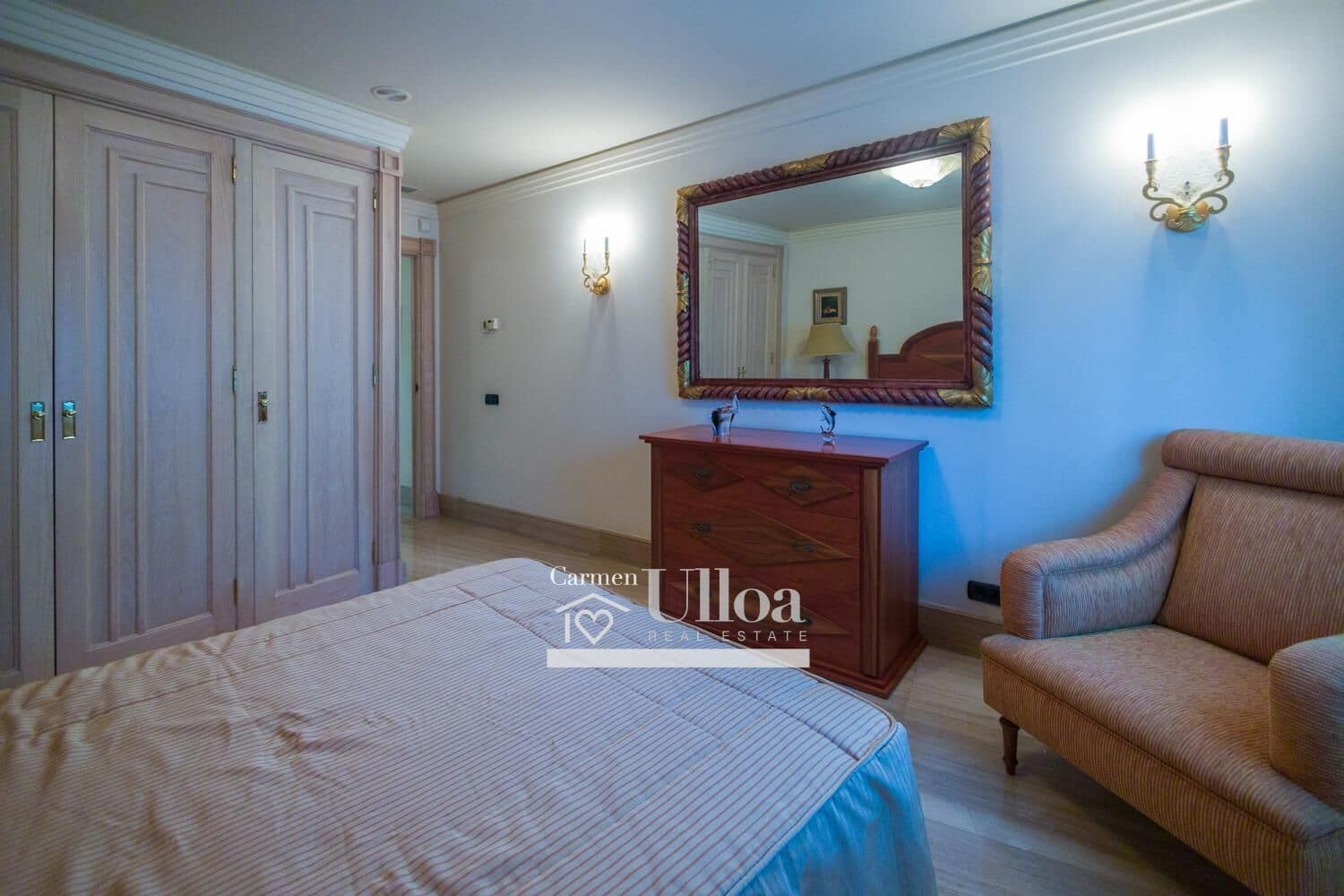 8 soveværelse Villa til salg i Alicante by med swimmingpool garage - € 3.000.000 (Ref: 7726562)