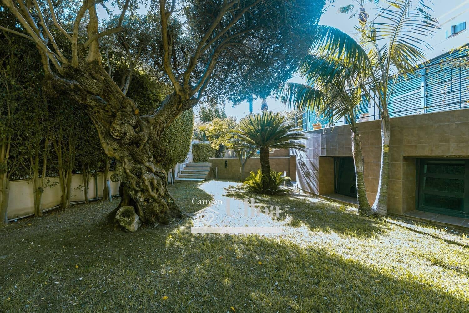 8 bedroom Villa for sale in Alicante / Alacant city with pool garage - € 3,000,000 (Ref: 7726562)