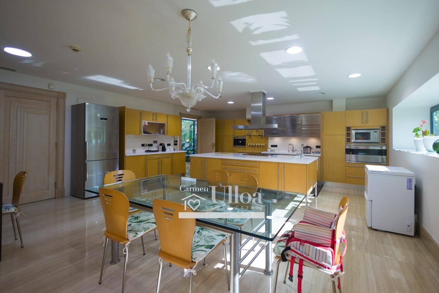 8 bedroom Villa for sale in Alicante / Alacant city with pool garage - € 3,000,000 (Ref: 7726562)