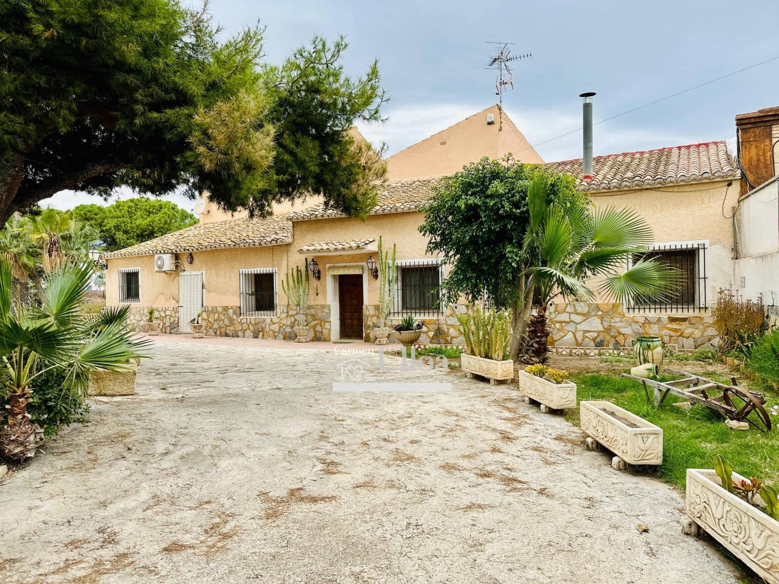 8 soverom Villa til salgs i San Vicente / Sant Vicent del Raspeig med svømmebasseng garasje - € 1 100 000 (Ref: 8109973)