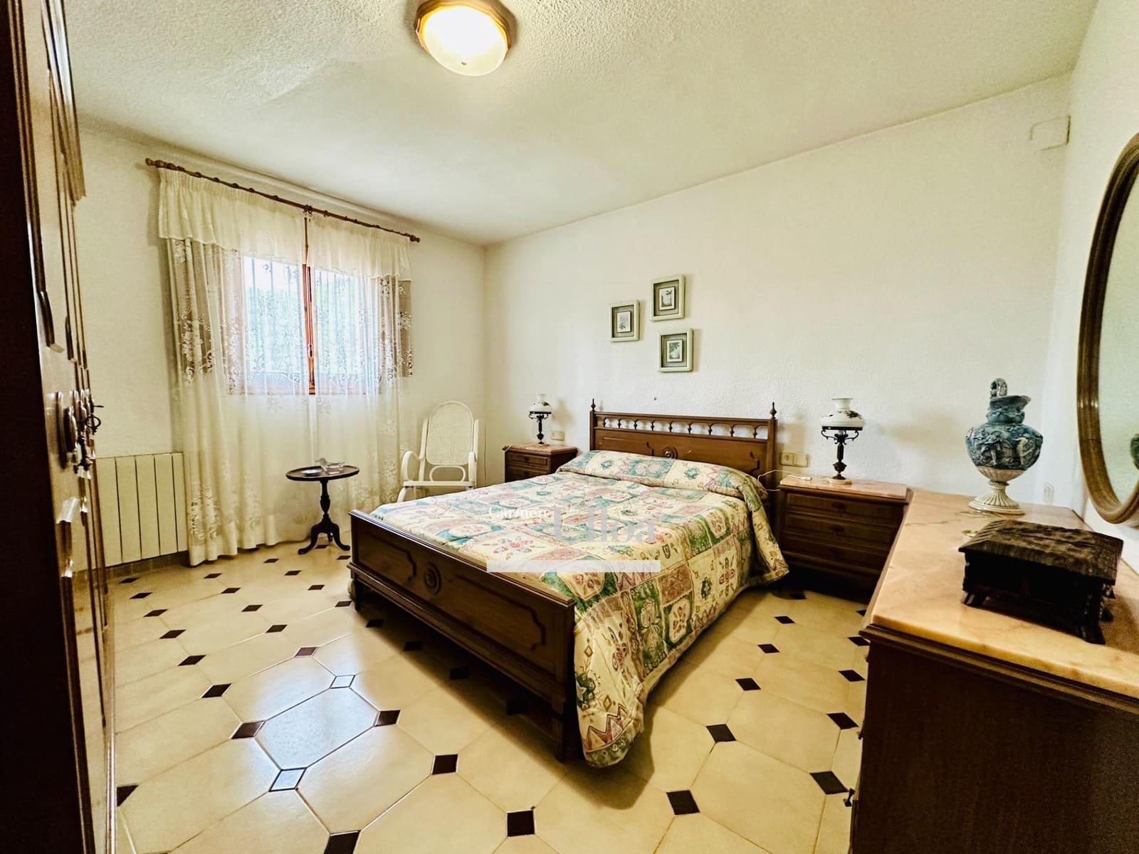 8 makuuhuone Huvila myytävänä paikassa San Vicente / Sant Vicent del Raspeig mukana uima-altaan 
autotalli - 1 100 000 € (Ref: 8109973)