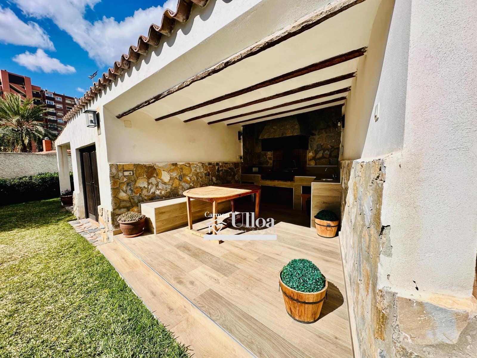 7 bedroom Villa for sale in Playa de San Juan with pool garage - € 1,590,000 (Ref: 8130067)