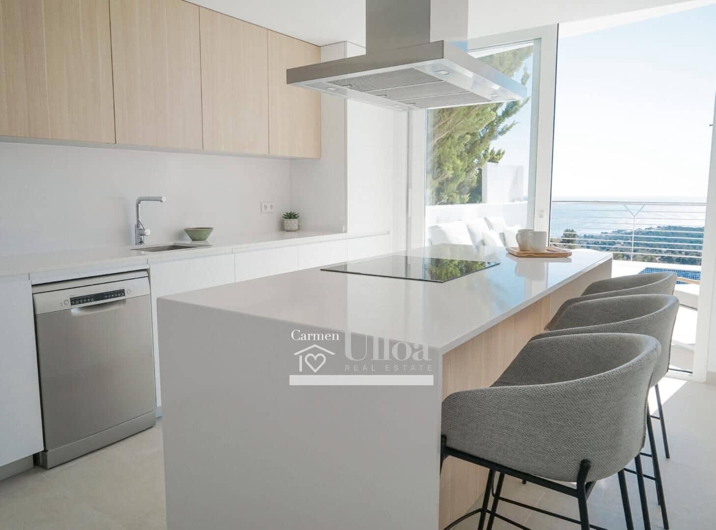 5 bedroom Villa for sale in Altea with pool garage - € 1,148,861 (Ref: 8229558)