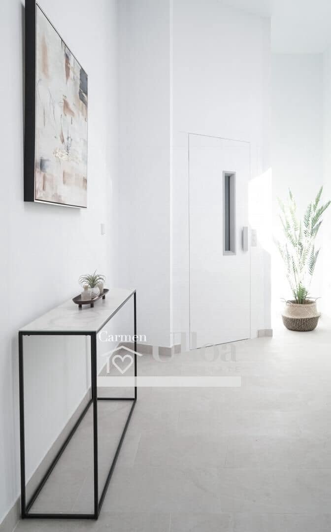 5 bedroom Villa for sale in Altea with pool garage - € 1,148,861 (Ref: 8229558)