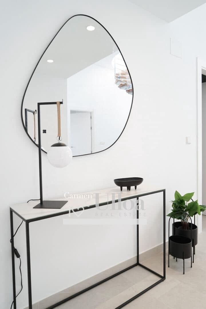 5 bedroom Villa for sale in Altea with pool garage - € 1,148,861 (Ref: 8229558)