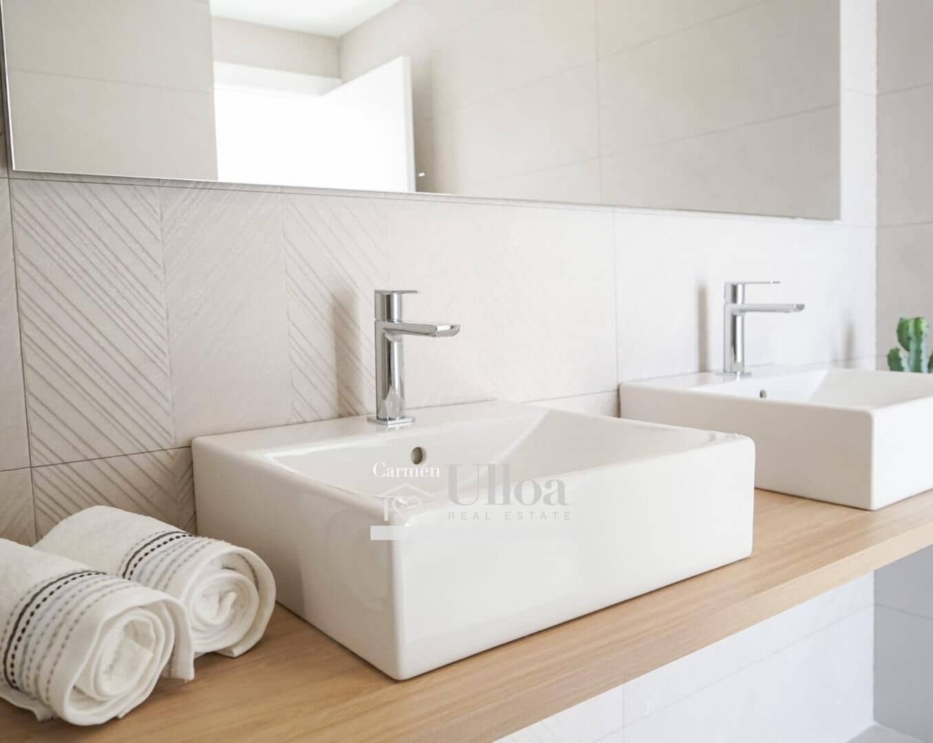 5 bedroom Villa for sale in Altea with pool garage - € 1,148,861 (Ref: 8229558)