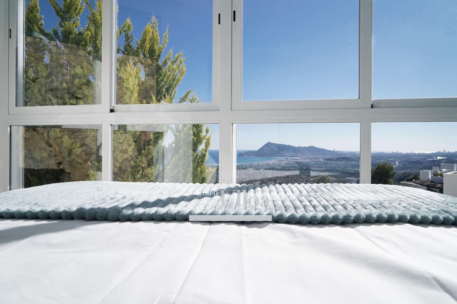 5 bedroom Villa for sale in Altea with pool garage - € 1,148,861 (Ref: 8229558)