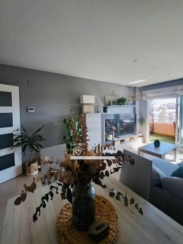 2 makuuhuone Kattohuoneisto myytävänä paikassa Playa de San Juan, Alicante kaupunki mukana uima-altaan 
autotalli - 476 000 € (Ref: 8370791)