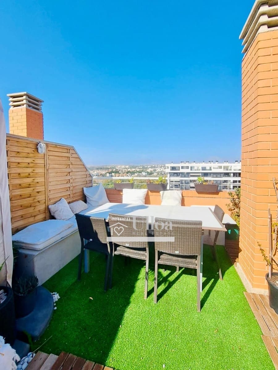 2 soverom Penthouse til salgs i Playa de San Juan med svømmebasseng garasje - € 476 000 (Ref: 8370791)