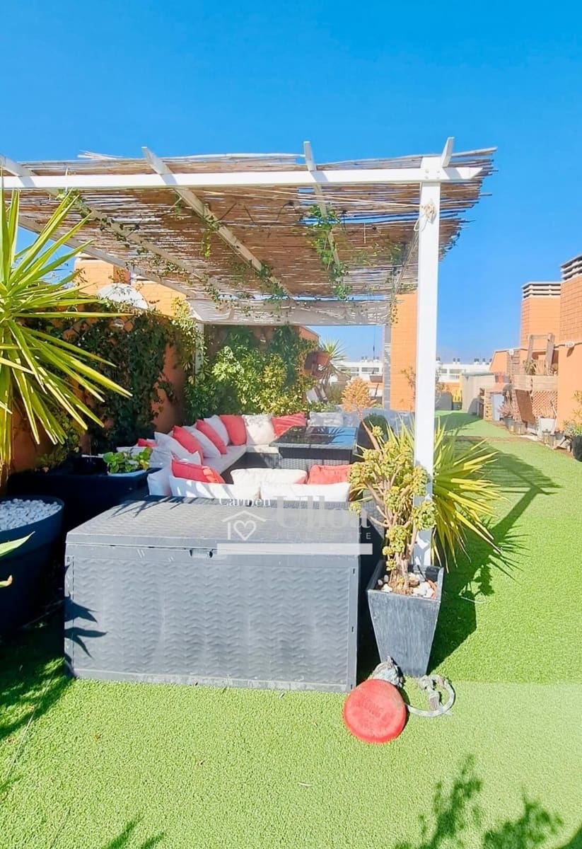 2 soverom Penthouse til salgs i Playa de San Juan med svømmebasseng garasje - € 476 000 (Ref: 8370791)