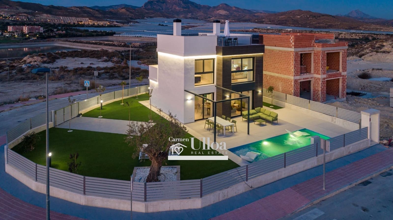 Chalet de 3 habitaciones en Muchamiel / Mutxamel en venta con piscina - 495.000 € (Ref: 8382834)