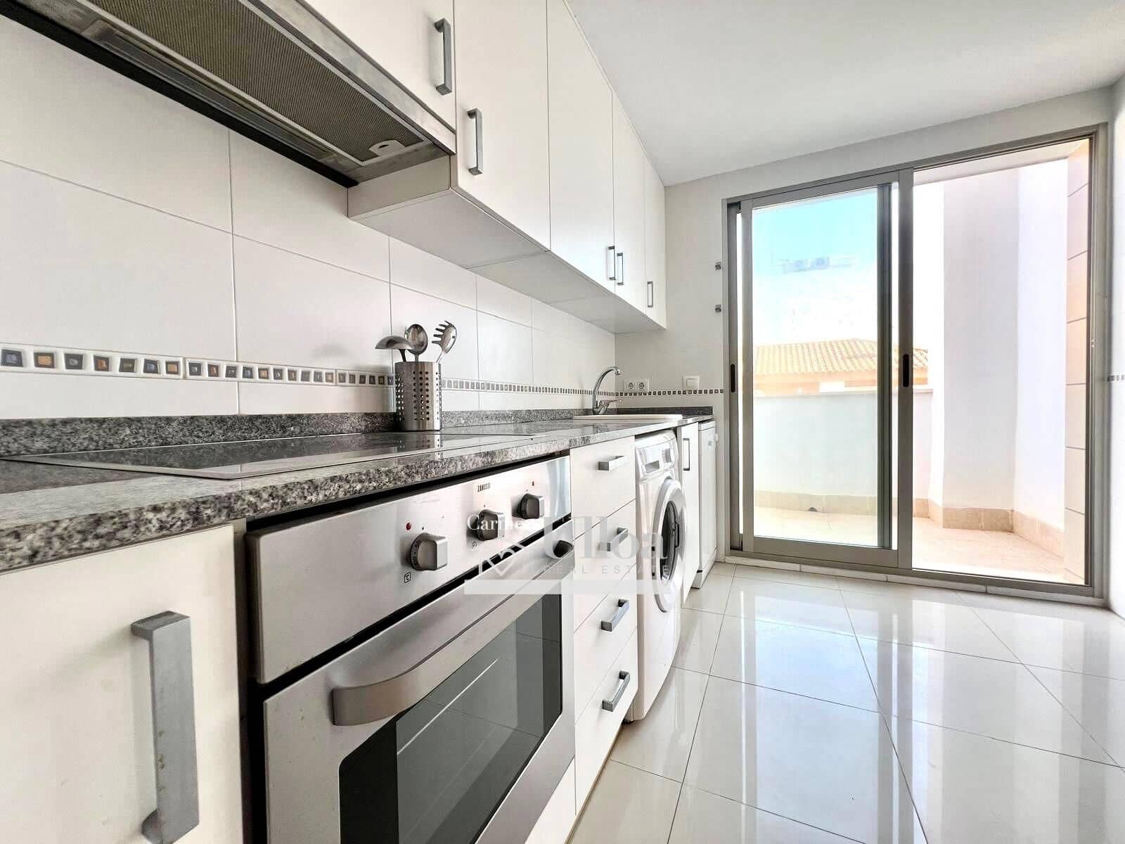 2 soverom Leilighet til salgs i El Campello med svømmebasseng garasje - € 480 000 (Ref: 8493912)