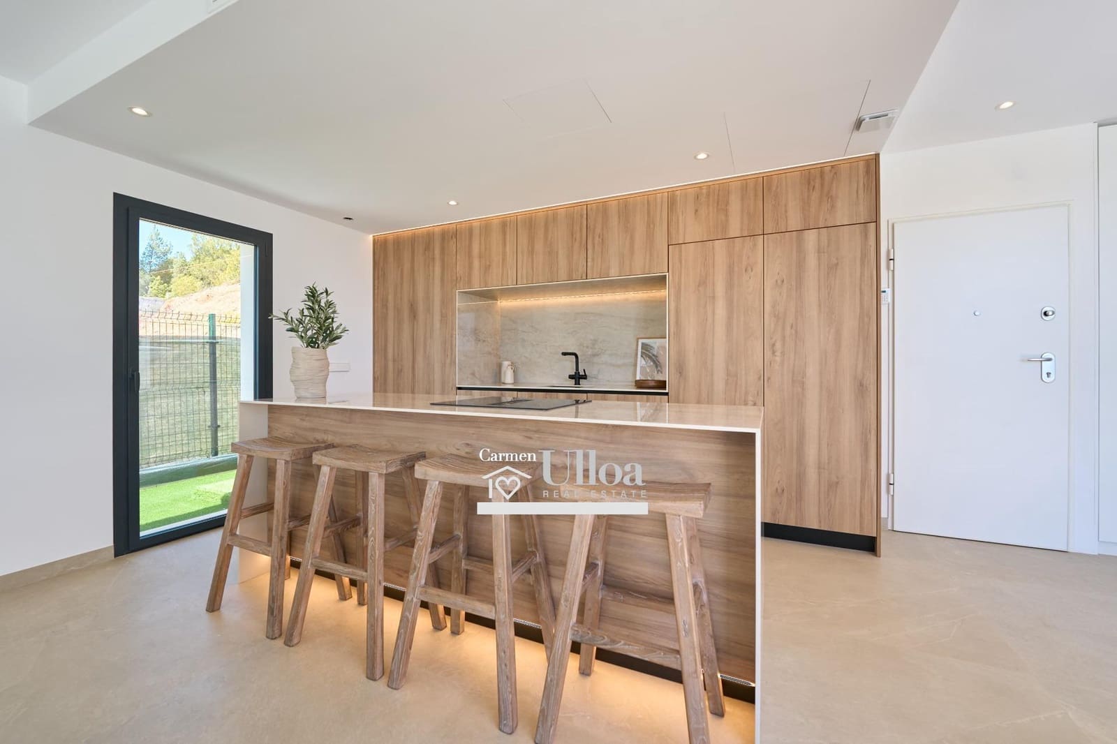 3 slaapkamer Villa te koop in Alfaz del Pi / L'Alfas del Pi met zwembad - € 790.000 (Ref: 8534091)