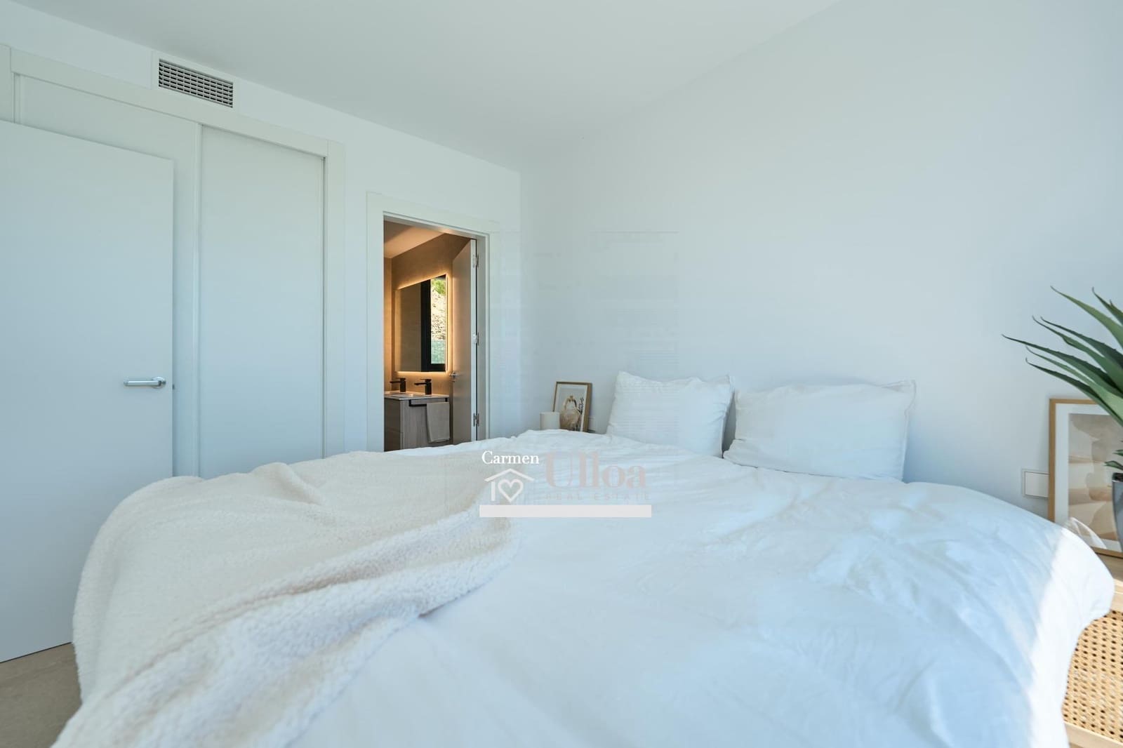 3 slaapkamer Villa te koop in Alfaz del Pi / L'Alfas del Pi met zwembad - € 790.000 (Ref: 8534091)