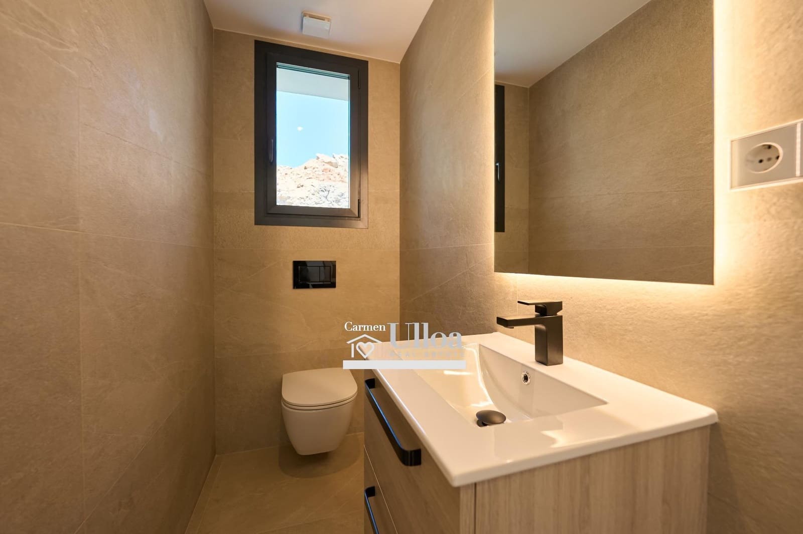 Chalet de 3 habitaciones en Alfaz del Pi / L'Alfàs del Pi en venta con piscina - 790.000 € (Ref: 8534091)