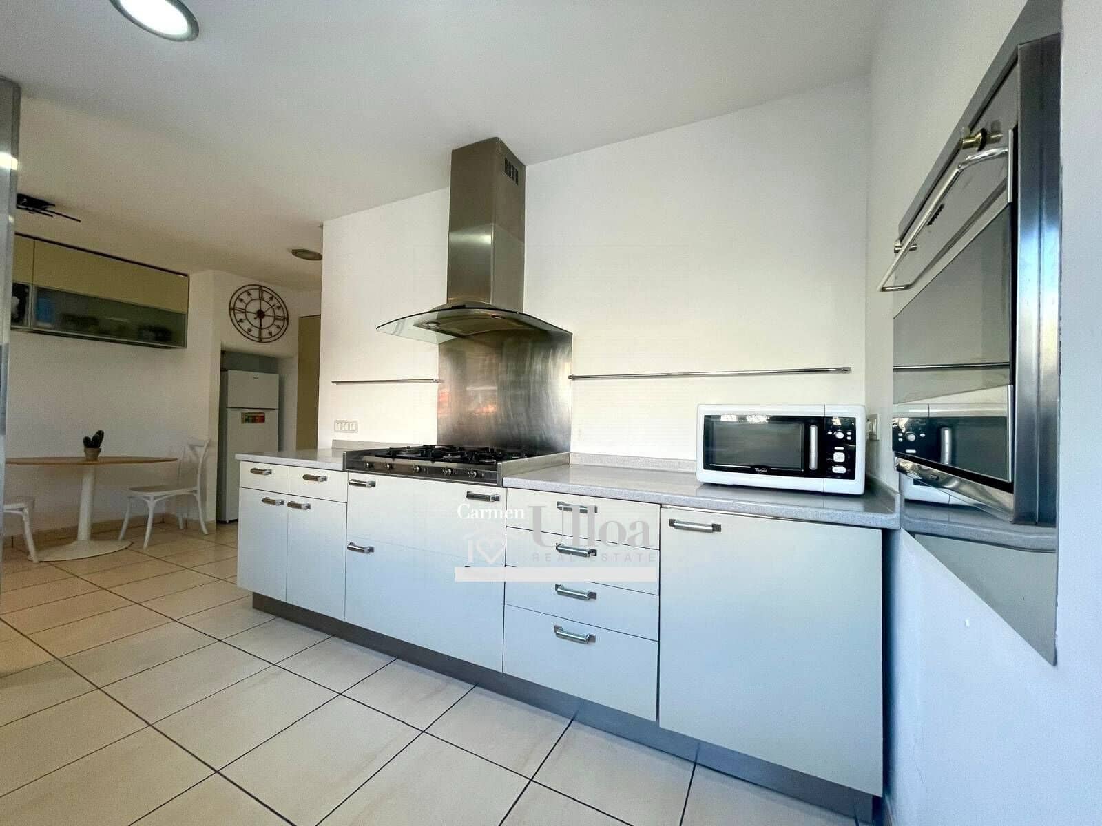 3 soveværelse Villa til salg i La Font med swimmingpool garage - € 750.000 (Ref: 8676009)