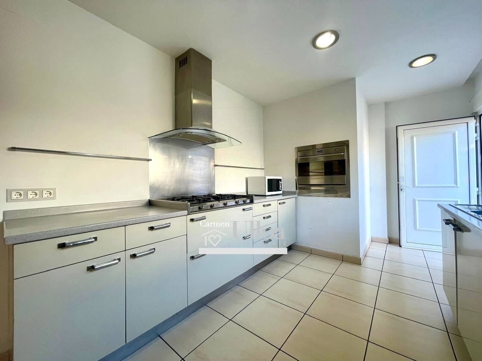 3 soveværelse Villa til salg i La Font med swimmingpool garage - € 750.000 (Ref: 8676009)