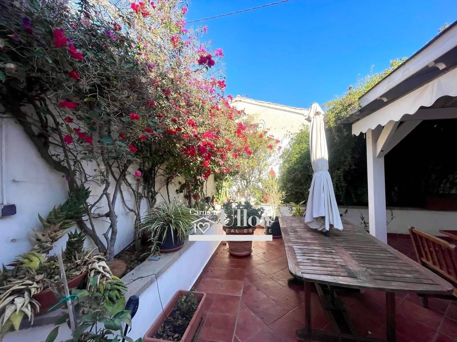 3 soveværelse Villa til salg i La Font med swimmingpool garage - € 750.000 (Ref: 8676009)