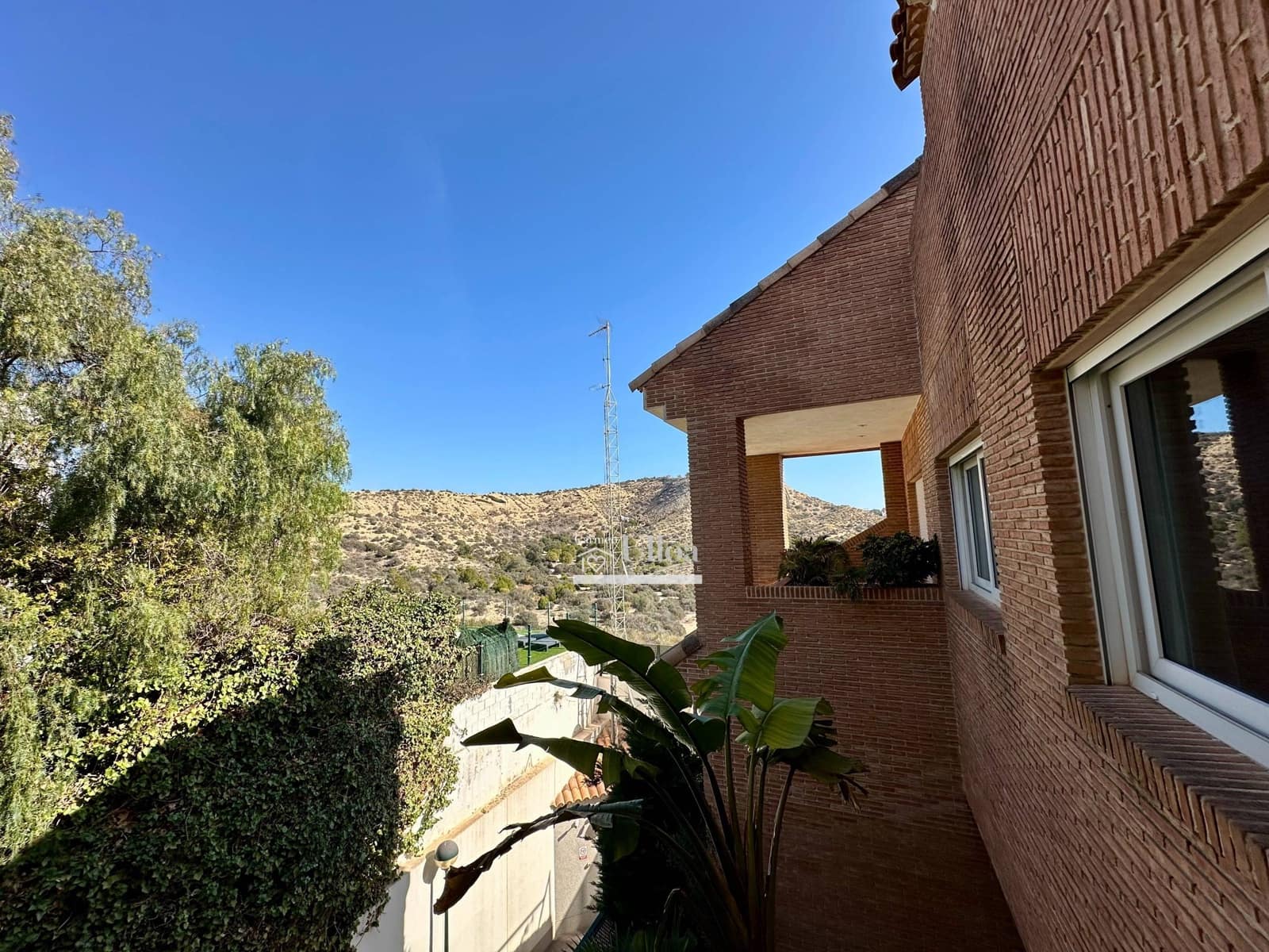 7 soveværelse Rækkehus til salg i Playa de San Juan med swimmingpool garage - € 1.145.000 (Ref: 8813030)