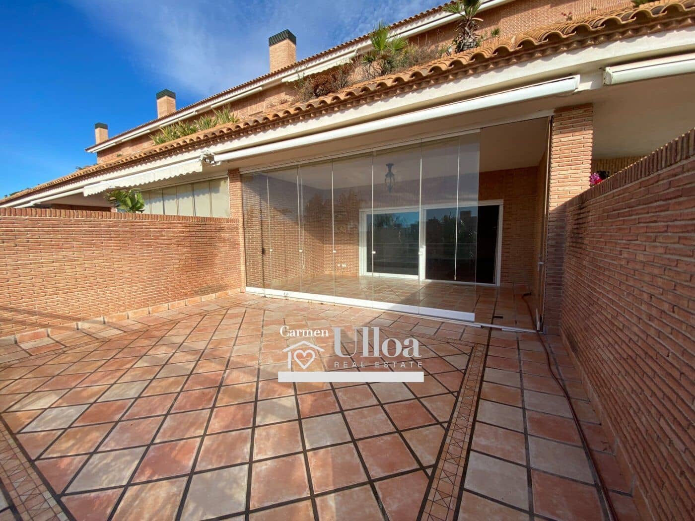 7 bedroom Terraced Villa for sale in Playa de San Juan with pool garage - € 1,145,000 (Ref: 8813030)