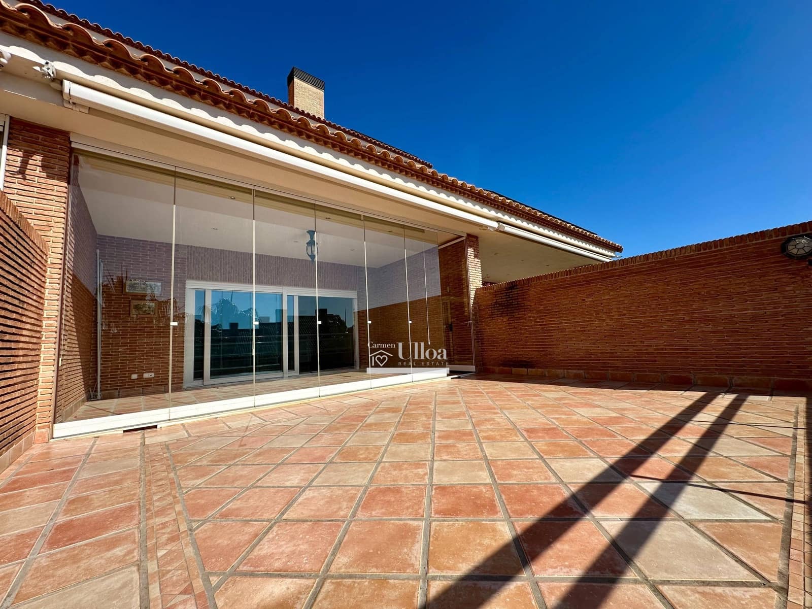 7 bedroom Terraced Villa for sale in Playa de San Juan with pool garage - € 1,145,000 (Ref: 8813030)