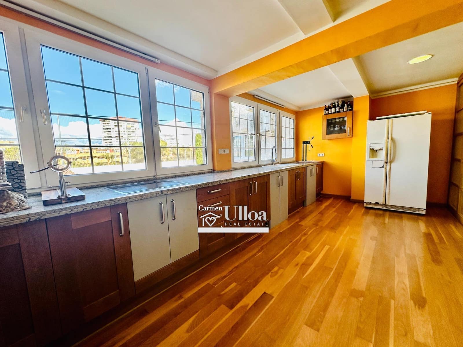 7 bedroom Villa for sale in Playa de San Juan with pool garage - € 1,590,000 (Ref: 8849802)