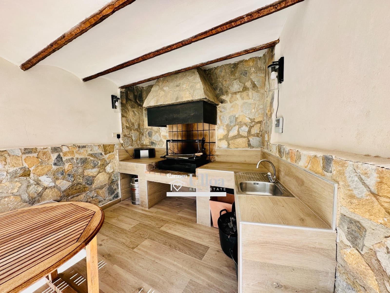 7 bedroom Villa for sale in Playa de San Juan with pool garage - € 1,590,000 (Ref: 8849802)