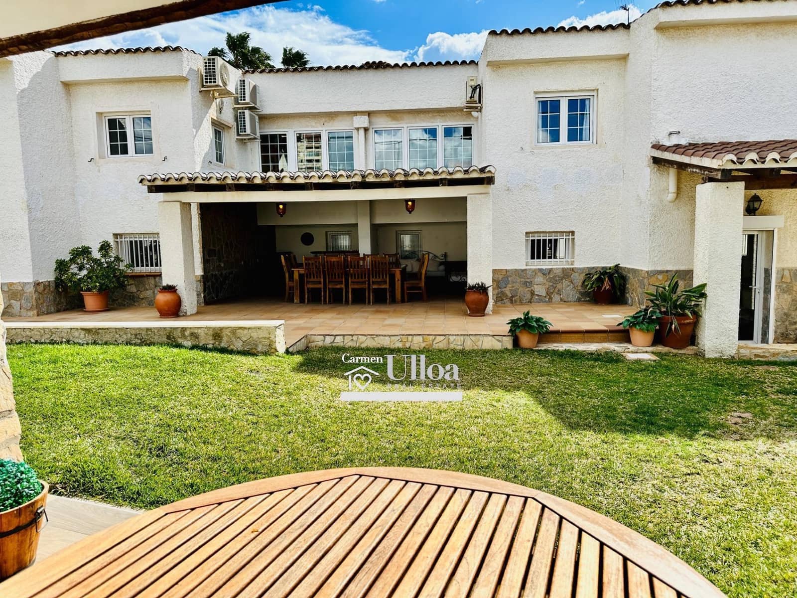 7 bedroom Villa for sale in Playa de San Juan with pool garage - € 1,590,000 (Ref: 8849802)