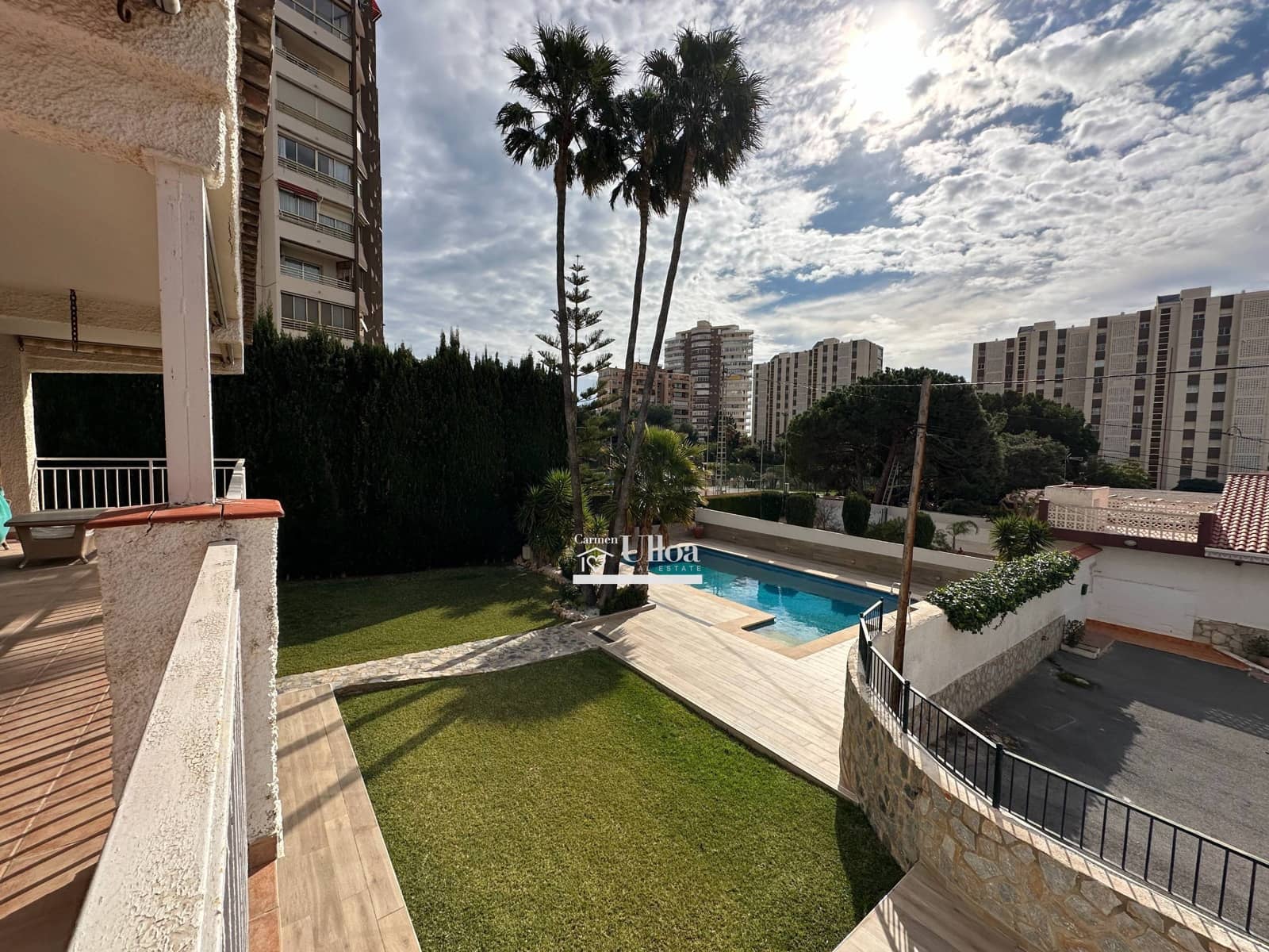 7 slaapkamer Villa te koop in Playa de San Juan met zwembad garage - € 1.590.000 (Ref: 8849802)