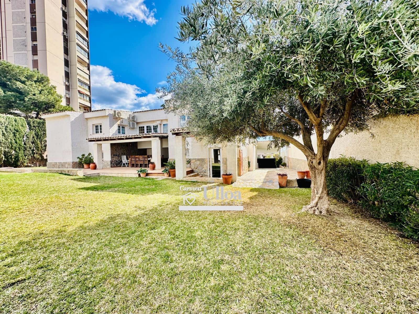 7 soverom Villa til salgs i Playa de San Juan med svømmebasseng garasje - € 1 590 000 (Ref: 8849802)