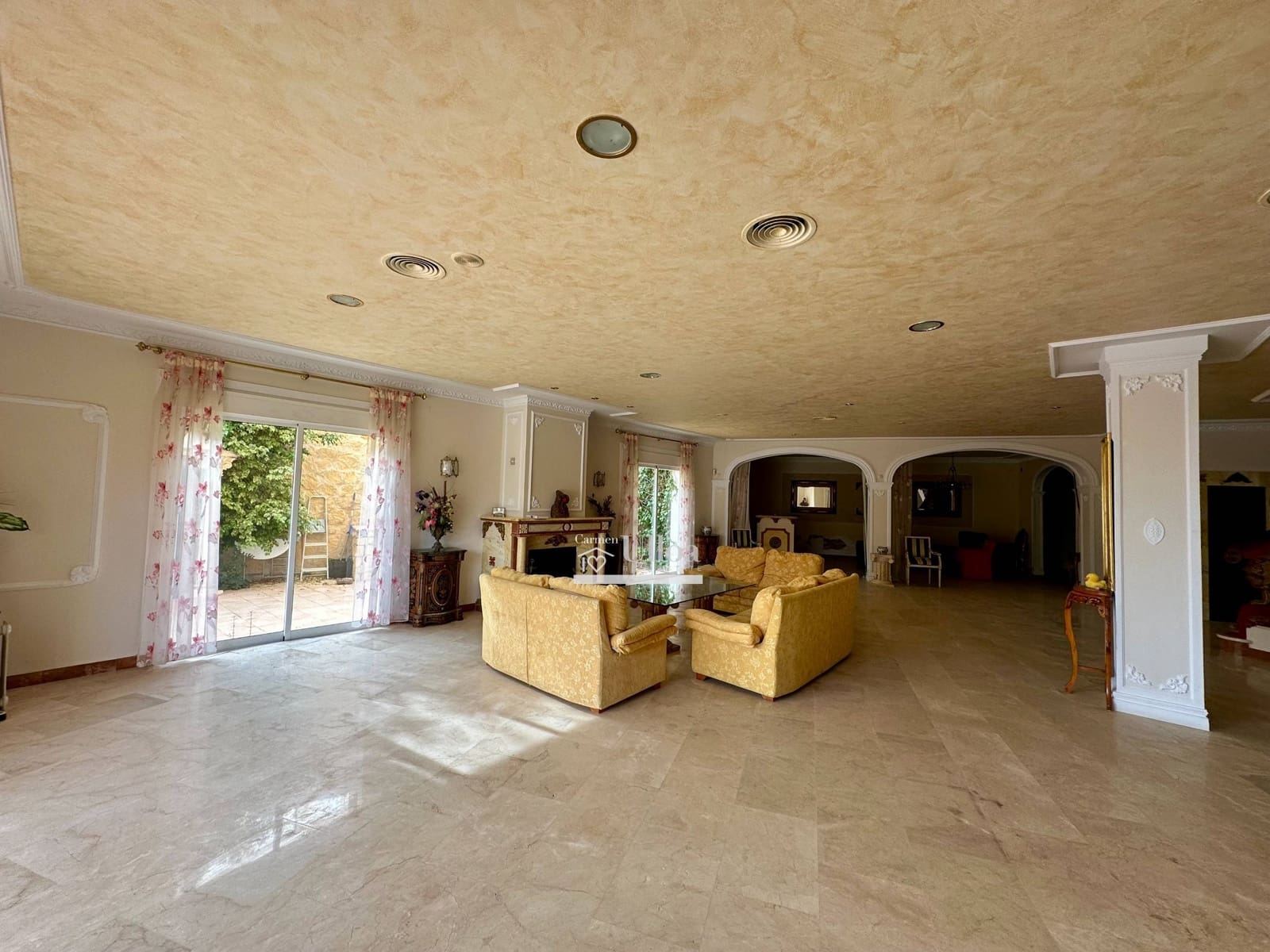 6 soverom Villa til salgs i Coveta Fuma med svømmebasseng garasje - € 950 000 (Ref: 8851698)